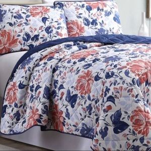 Meet your Posher, Casandra